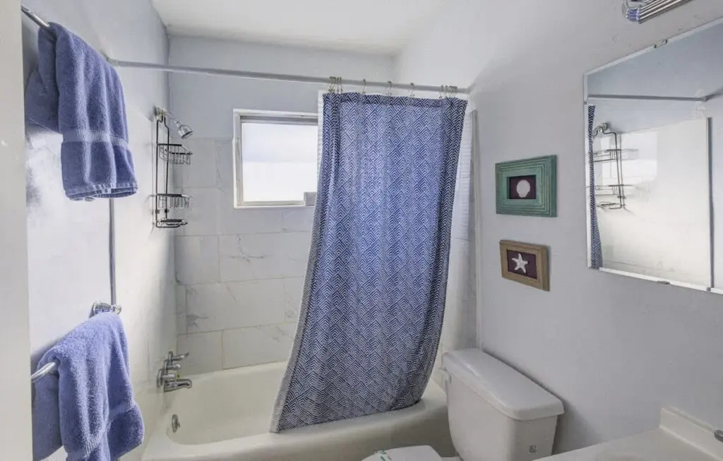 0e64d502 a060 42 DktgF