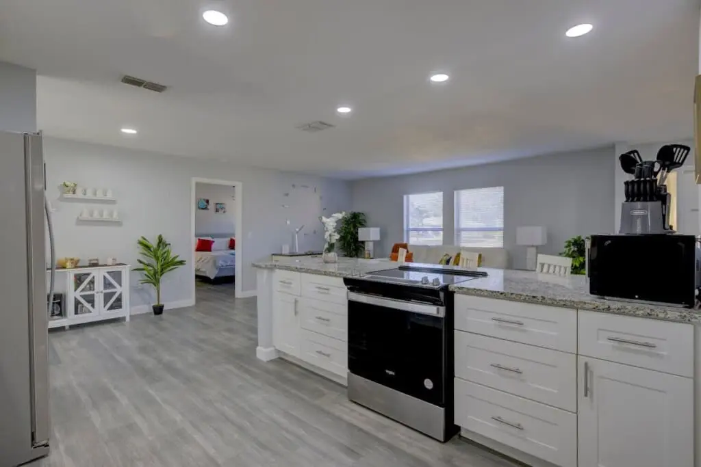 10a53820 8453 4f lRLat