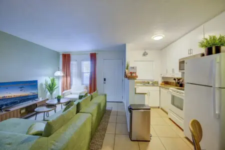 1c7f463a a72b 4c DkVbz