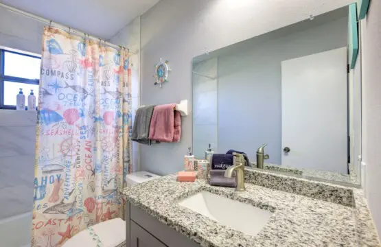 32e01c90 8a9a 40 YoRNq