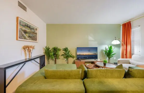 352e4860 005b 4c hMZBi