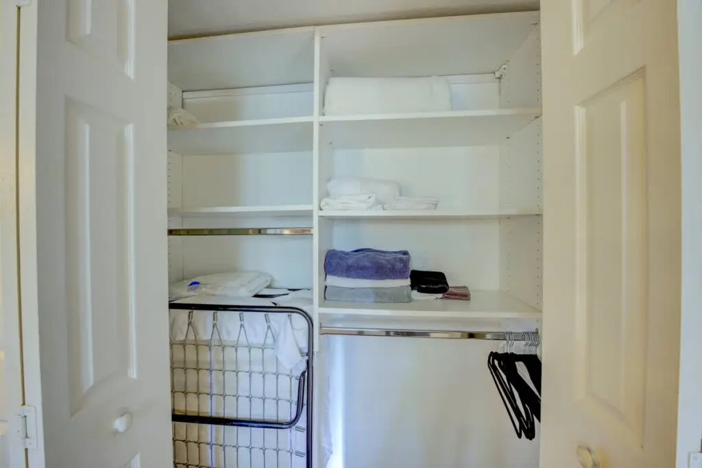 51bb851e 8372 4d rE8oP