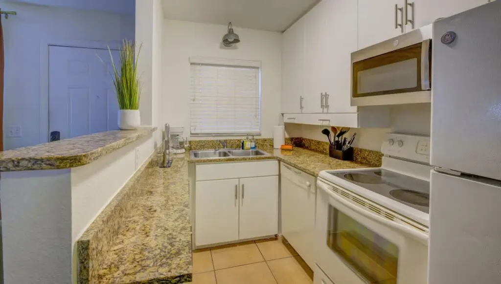 5857876b 2b81 4d KAoh3