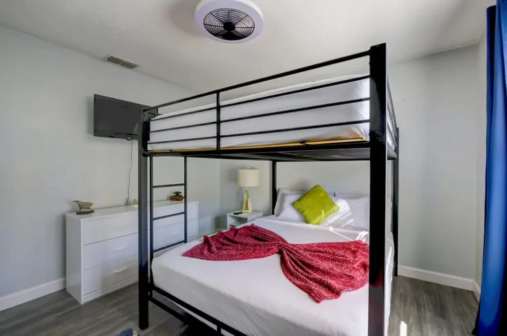 875f8bda 45fe 4a oL7Gn