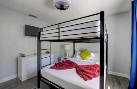 875f8bda 45fe 4a oL7Gn