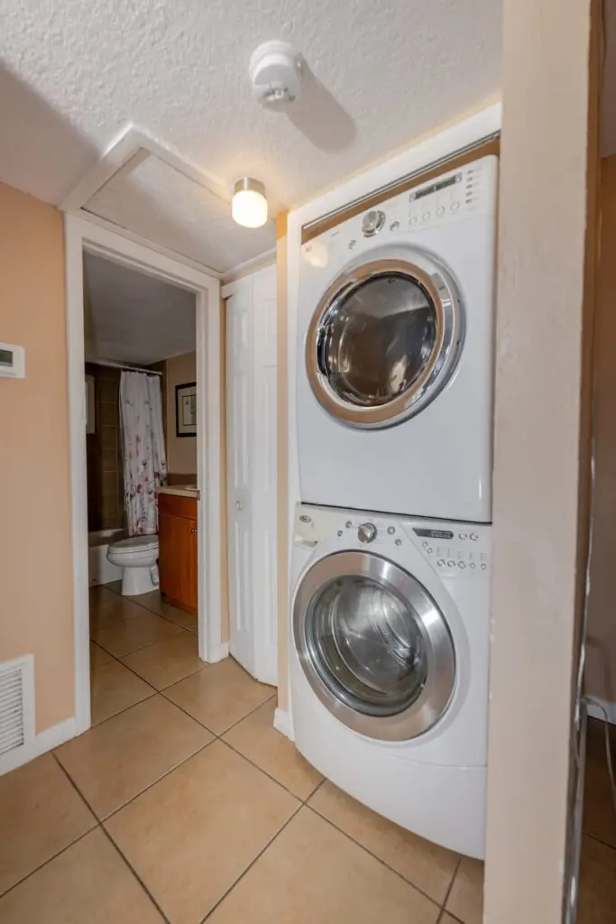 908f1132 4477 48 KNjOt