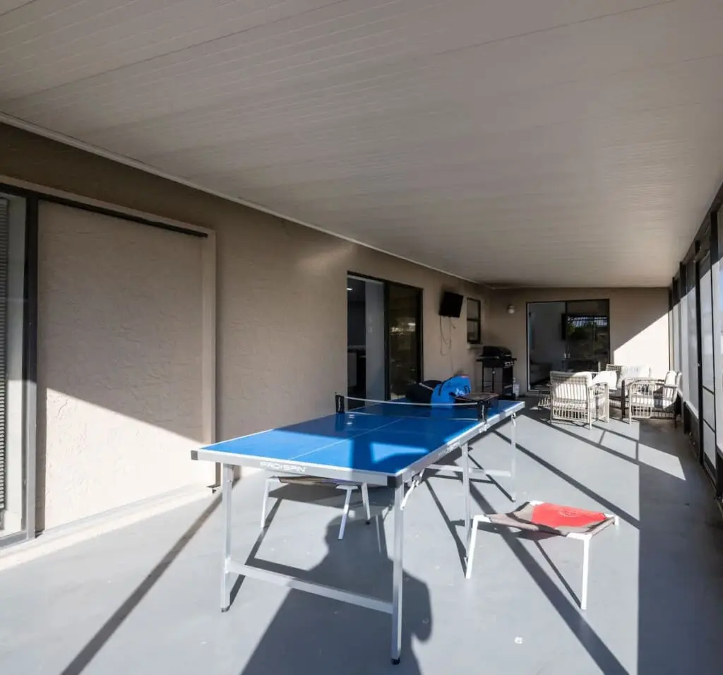 9c046876 ac03 43 sIrVL