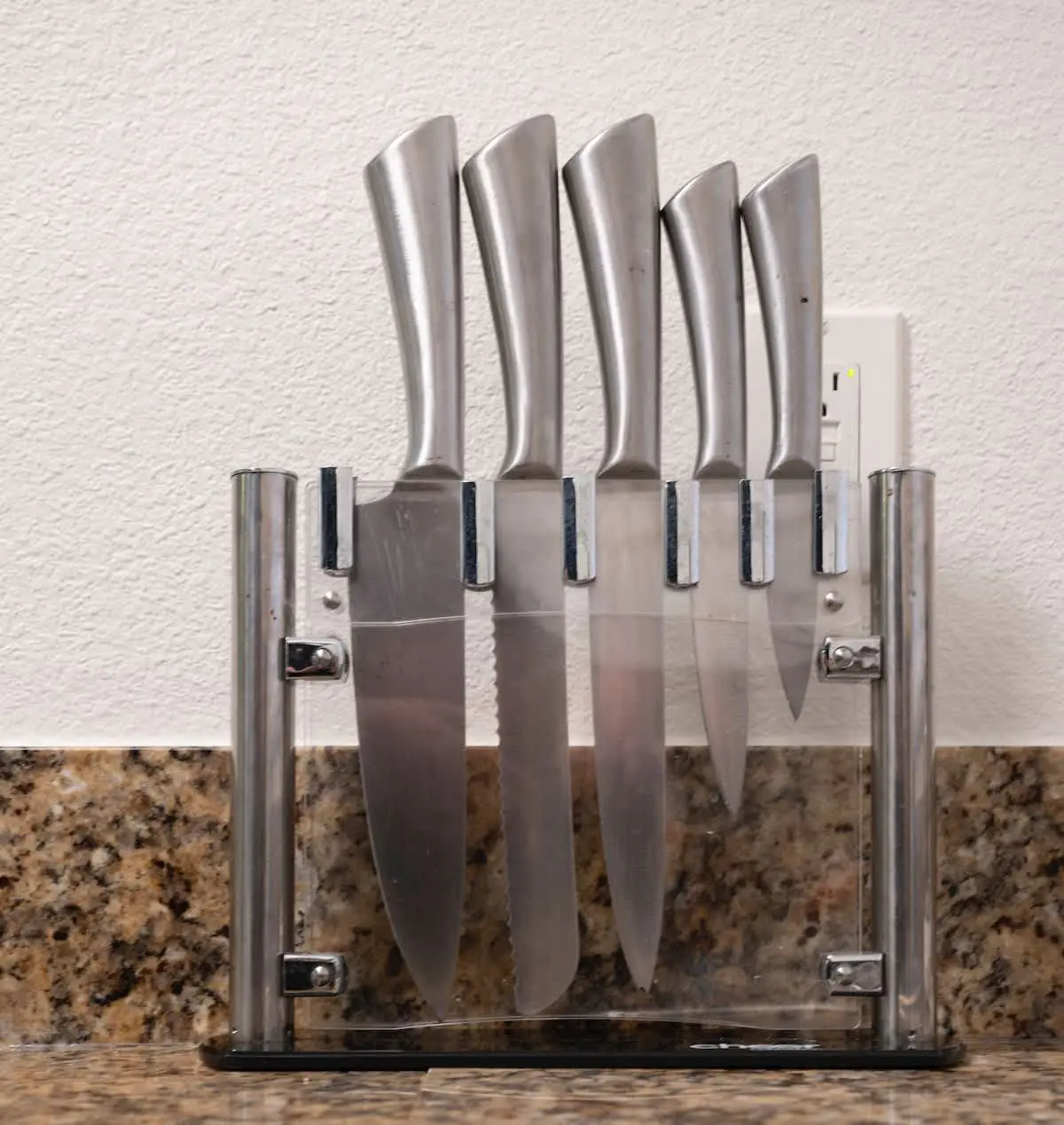 aab3dc89 d9e7 49 KP19E