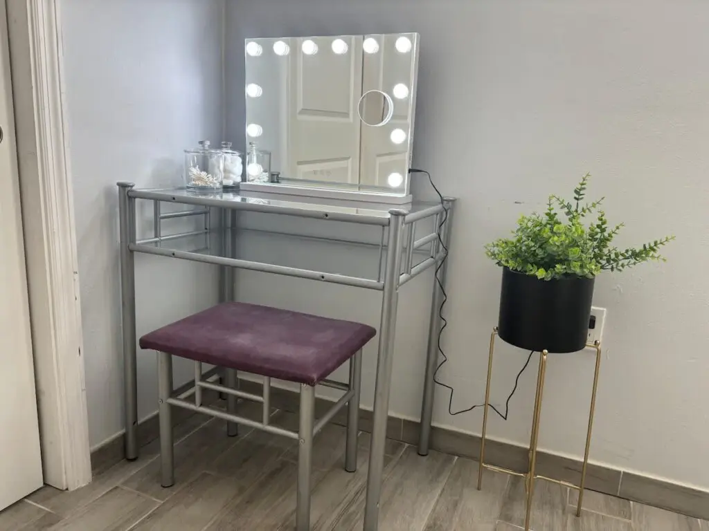 ad728272 6dfd 40 G4UFR