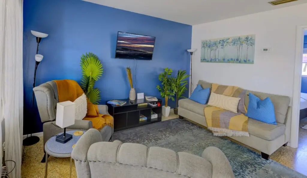 adc3c588 e079 4f MV6bk