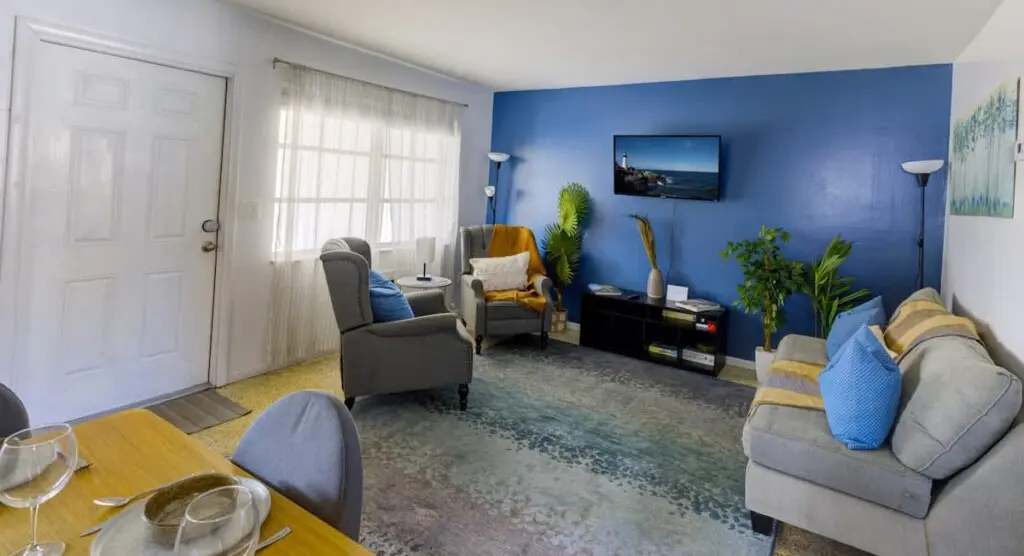 c18648f9 e2b0 4f oAHxY