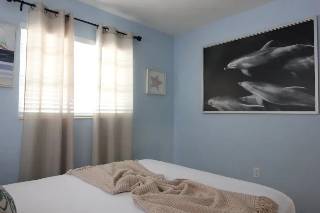 c2ca261e 8075 4c OmouG