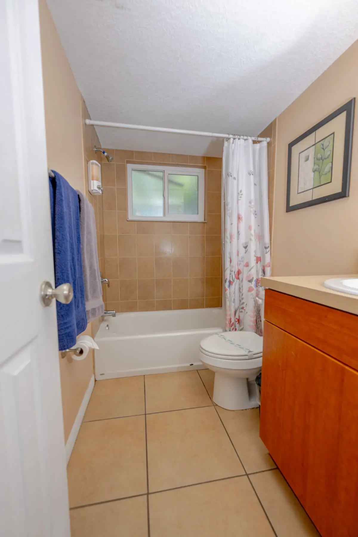 cf2f3501 d264 46 HxU93