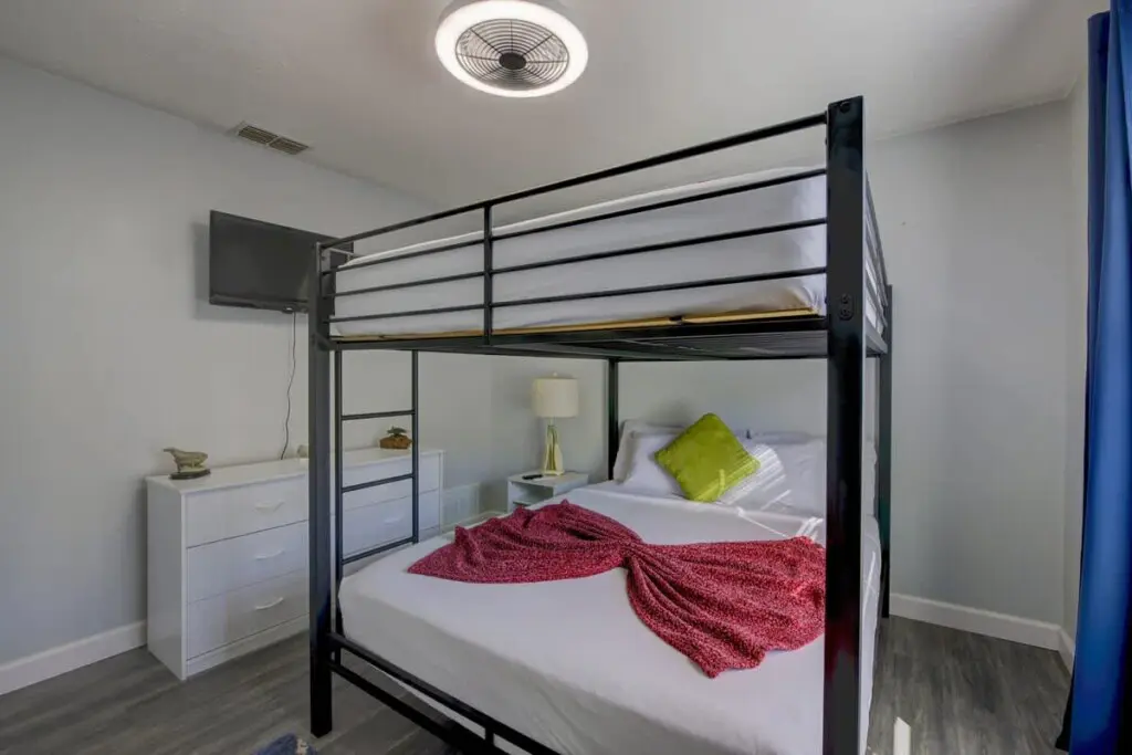 d11eba42 9e8b 49 ztyNl