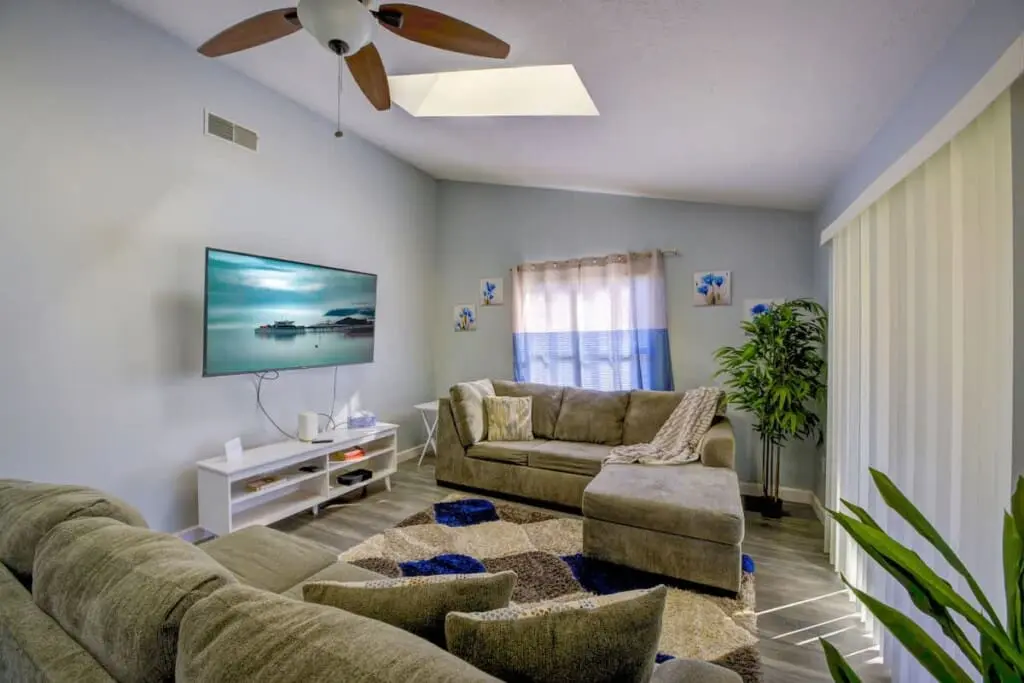 fcf8c12a 667f 46 r63ZD