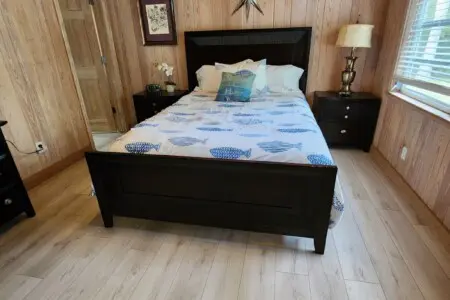 Cozy, well-appointed bedroom